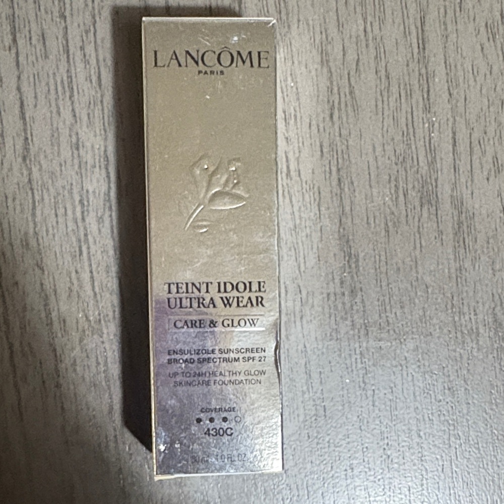 Lancome Teint Idole Ultra Wear Foundation - Silver Packaging
